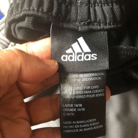 Bundle of four boys athletic pants, size M and L - Picture 5 of 6